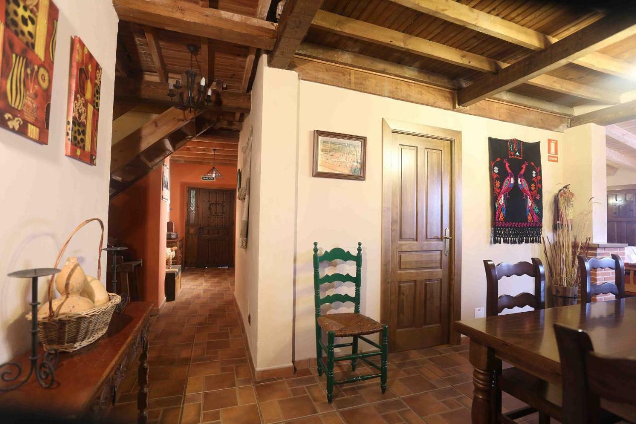 La Casa Del Abuelo Simon Konuk evi Fuente el Sauz Dış mekan fotoğraf