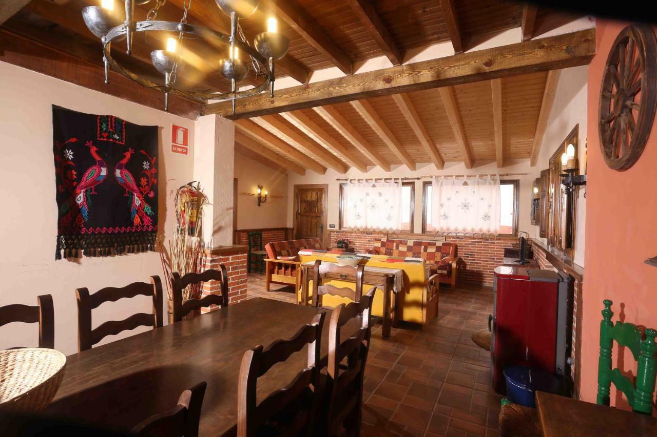 La Casa Del Abuelo Simon Konuk evi Fuente el Sauz Dış mekan fotoğraf