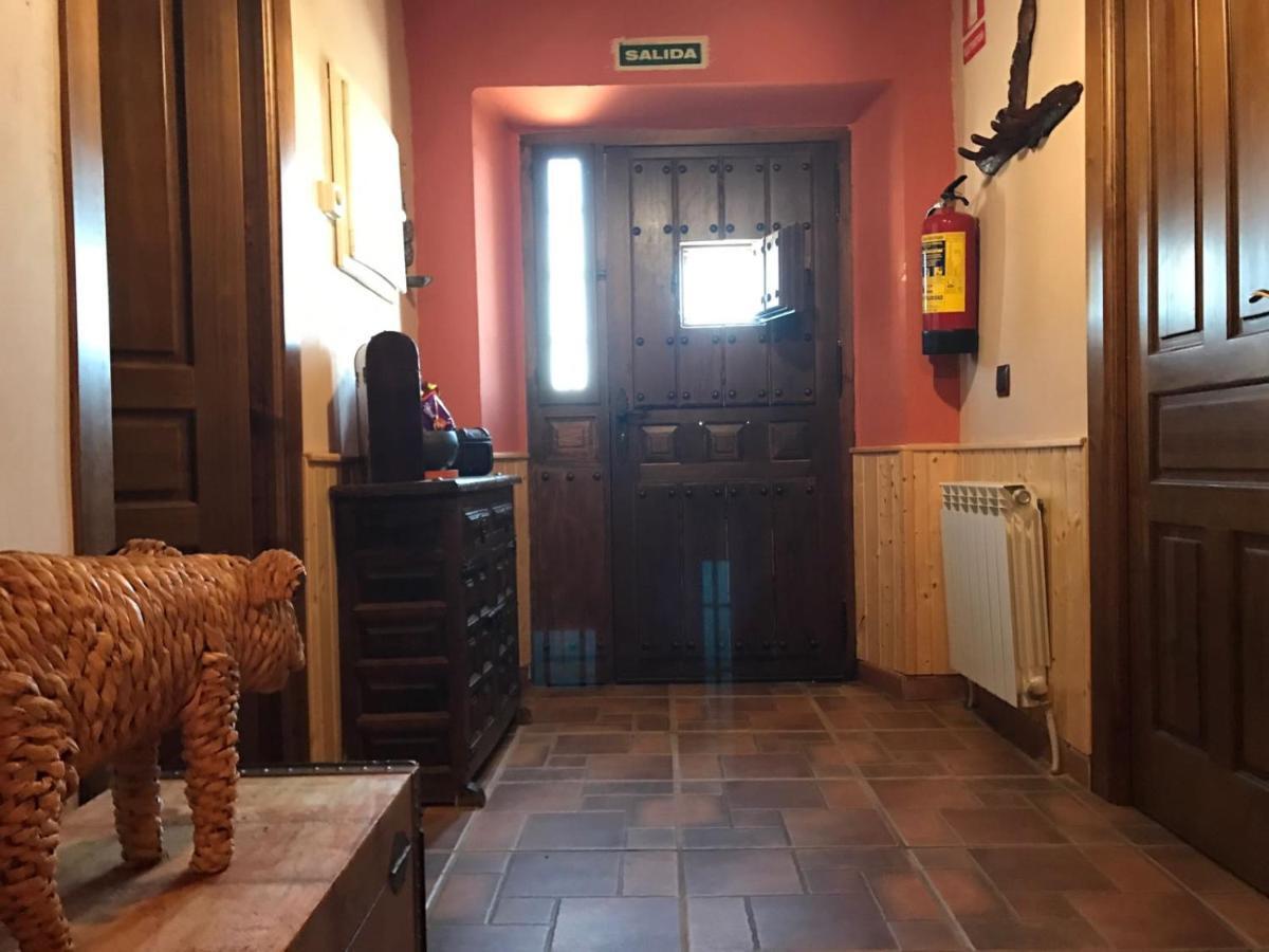 La Casa Del Abuelo Simon Konuk evi Fuente el Sauz Dış mekan fotoğraf