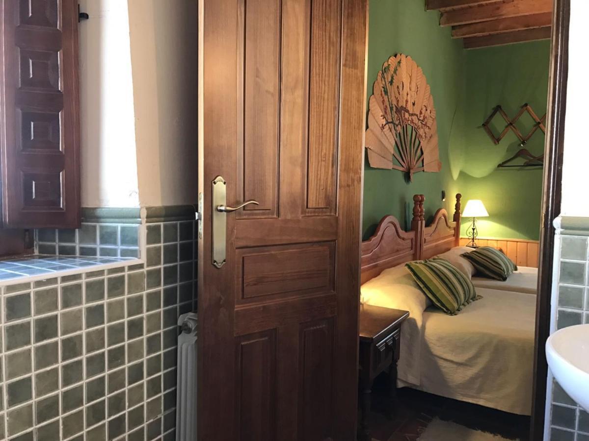 La Casa Del Abuelo Simon Konuk evi Fuente el Sauz Dış mekan fotoğraf