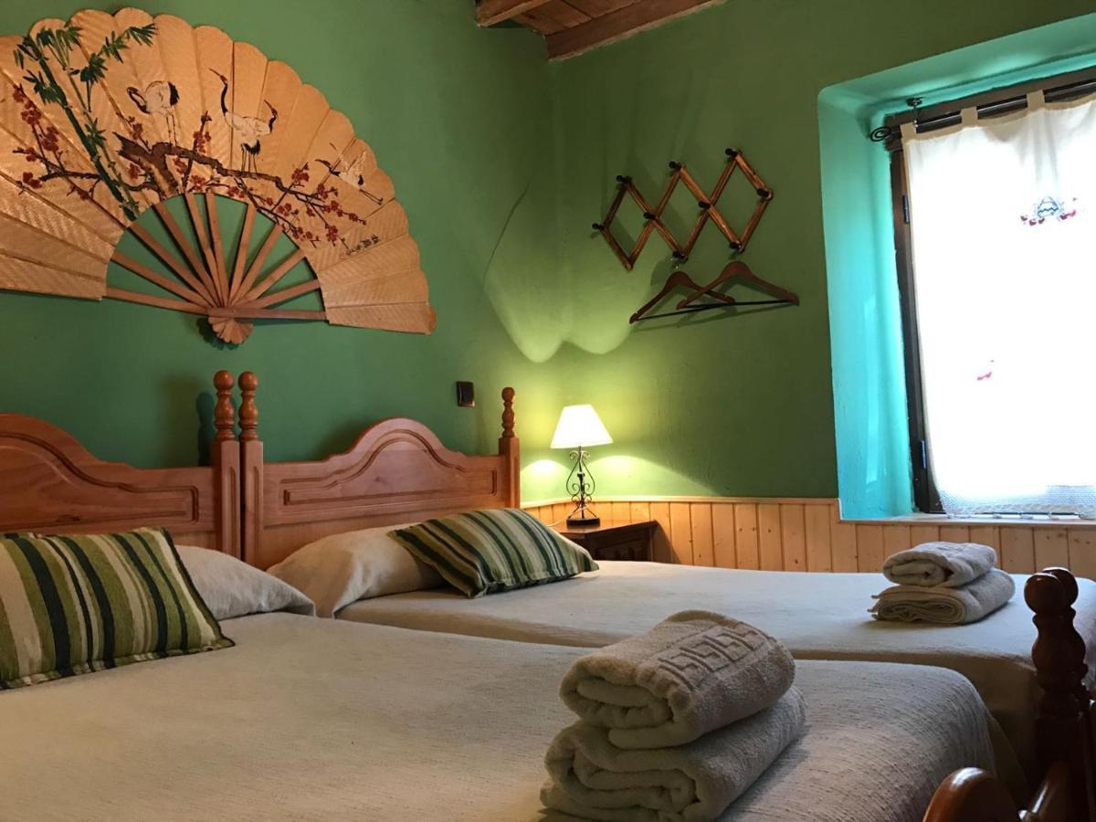 La Casa Del Abuelo Simon Konuk evi Fuente el Sauz Dış mekan fotoğraf
