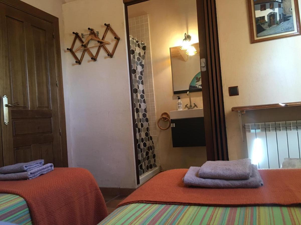 La Casa Del Abuelo Simon Konuk evi Fuente el Sauz Dış mekan fotoğraf